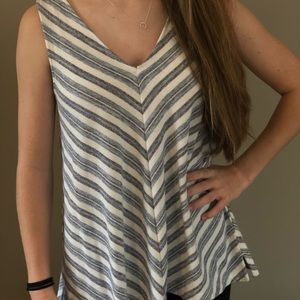 GAP Striped V-Neck Sleeveless Shirt XS
